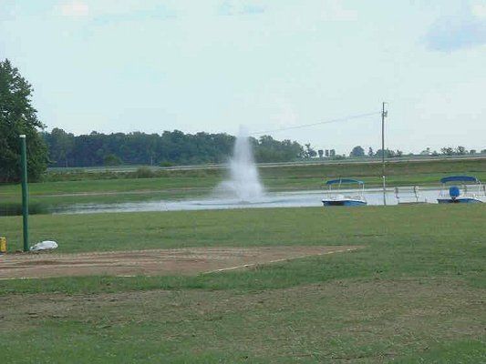 The camp lake with its fountain